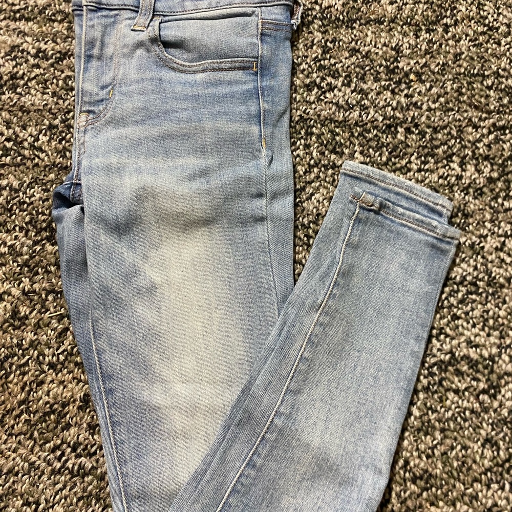 American Eagle Light Blue Jeans
